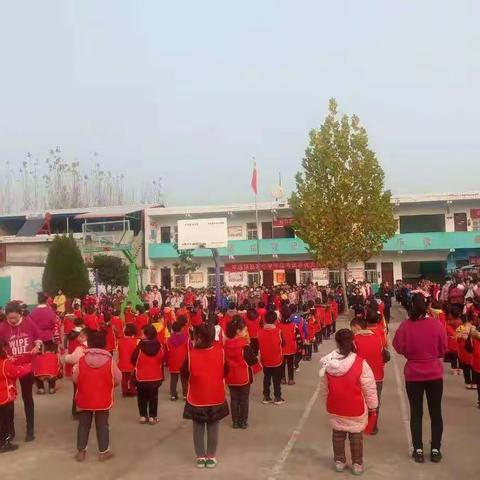 亲子共运动，成长看得见        ——          辛店镇赵寨小学附属幼儿园第四届亲子运动会纪实