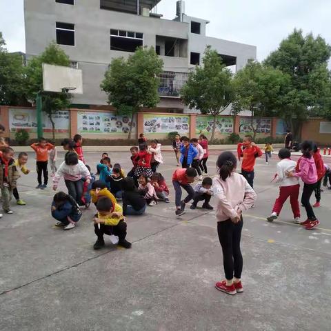 漳平市芦芝小学安全消防演练活动