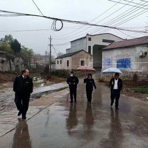 雨天虽寒，服务暖心