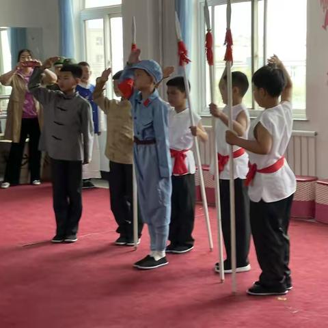 前进小学《永远跟党走，做好接班人》剧目展演活动