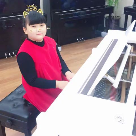 王以诺给大家拜年啦！