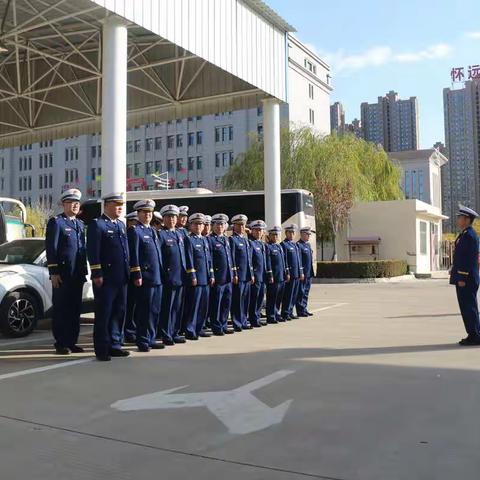 第二批主题教育书记培训班前往高新区安居西路小型消防站参观指导