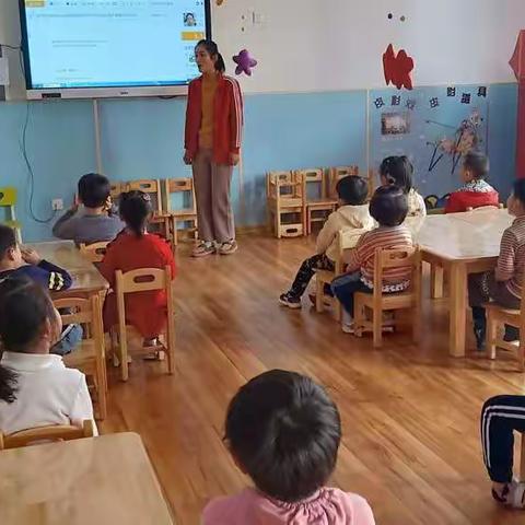 迎接新年——平安中心幼儿园中一班主题活动