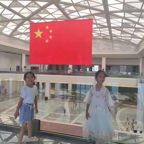 愉快的暑期生活在各种活动中即将结束了，神兽马上归笼