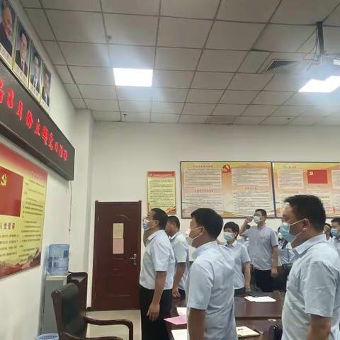 行政审批局开展8月份主题党日活动暨学习贯彻总书记习近平“七一”重要讲话精神报告会