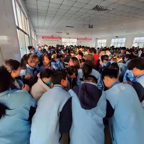 温情暖新年 师生包饺子--孙武街道中学初一年级组迎新年包饺子活动