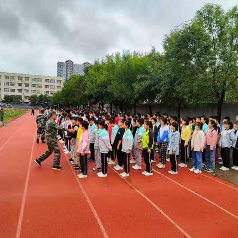 军训展风采 感恩存我心——记孙武街道中学初一新生军训