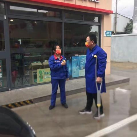 勠力同心   坚守岗位