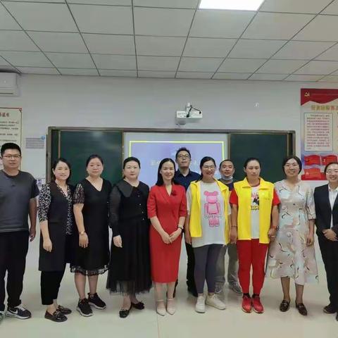 扬帆家校路，共启新征程——寿光现代明德学校三年级级部家委会成立