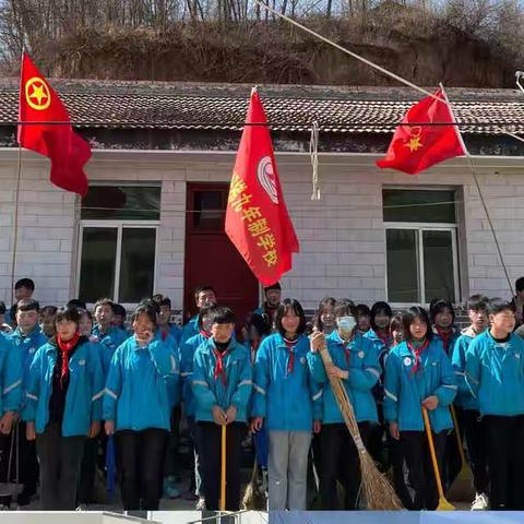 好梯九年制学校开展“弘扬雷锋精神，争做文明学生”主题活动