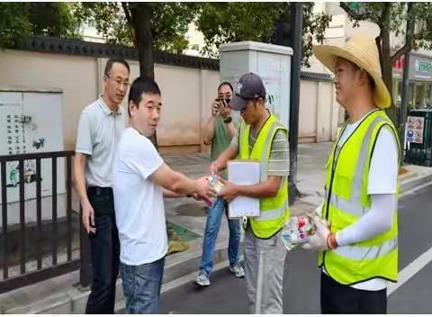 市资规局总规划师宗云森深入一线慰问外业测绘人员