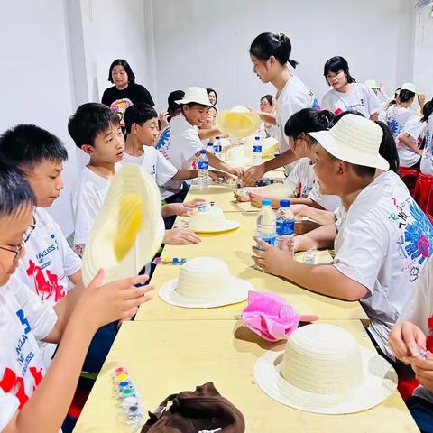 2022学年第二学期自律班研学游（草帽篇）