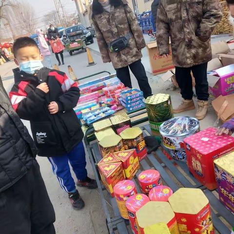 学生巧手迎新春，“牛”气冲天过大年－招远市齐山镇十字道完全小学三年级一班实践活动