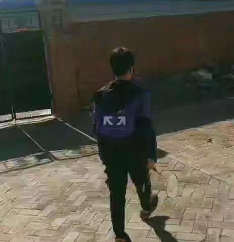 阳光运动一小时，抗击疫情我最行