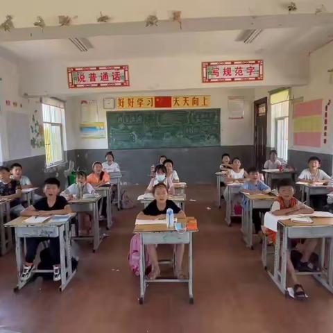 阚疃学区红旗小学防溺水学生背诵“六不一会”