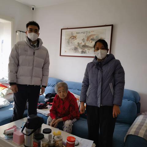 工行长阳支行践行雷锋精神，特事特办解客户之忧