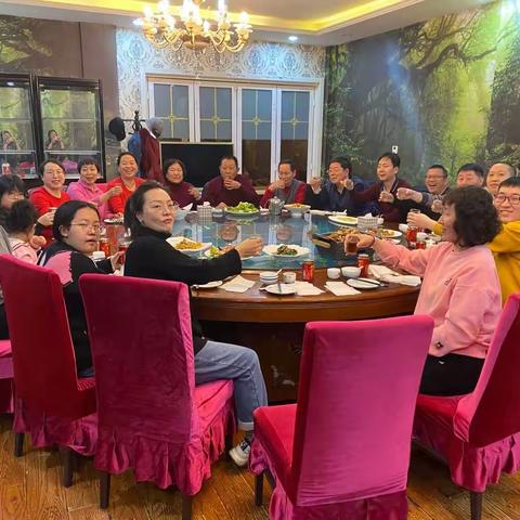 2023年春节，家人欢聚庆团圆