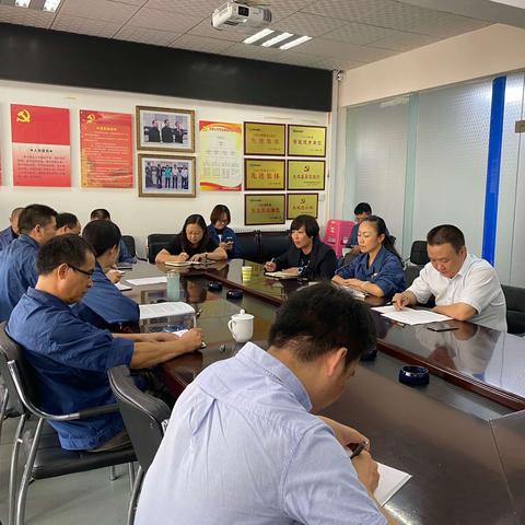 集团公司党群部到鸿源公司开展工作指导