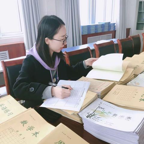 千里源于跬步        质量发于常规                                          ——育新小学教育教学常规检查