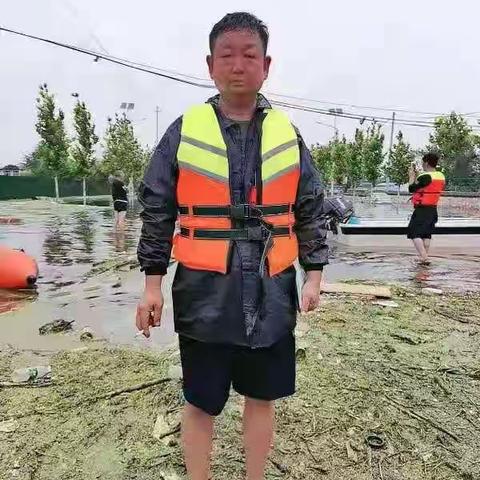 退伍不褪色，洪流铸忠诚——记洪灾中逆流而行的退伍军人、志愿者邵斌