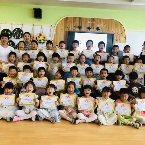 【家园共育】“浓浓关爱，陪伴成长”句容市北部新城幼儿园大(一)班 阅读交流活动