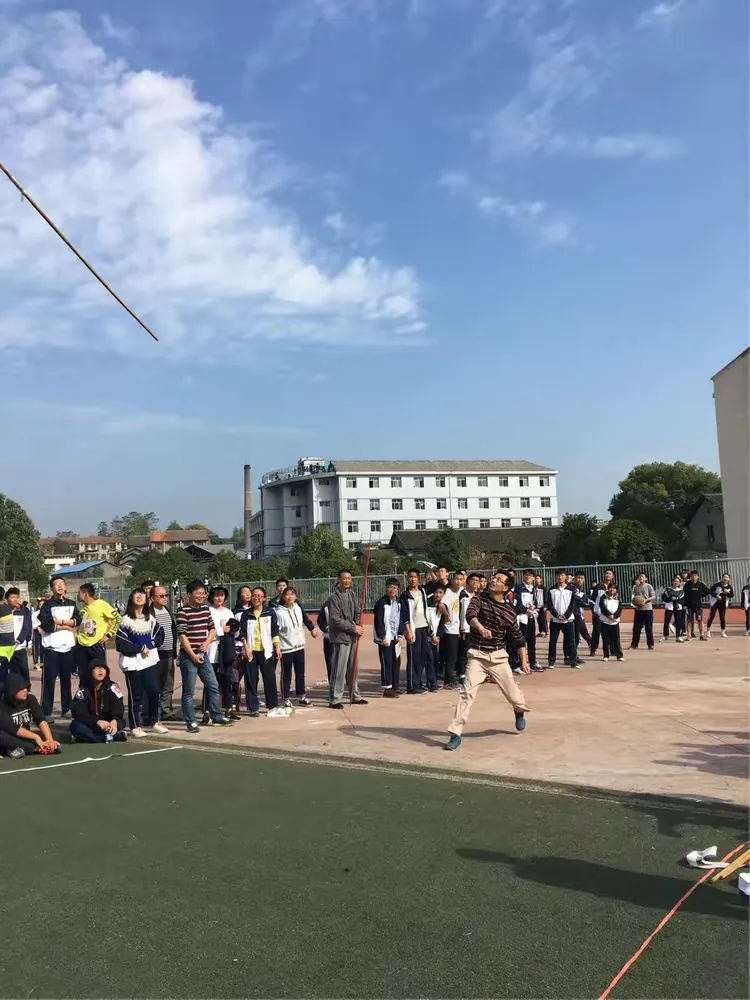溆浦一中2017年秋季田径运动会高二12班集锦
