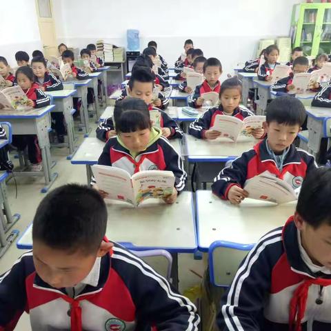 二年级五班爱上阅读之《愿望的实现》                                南街小学二年级五班