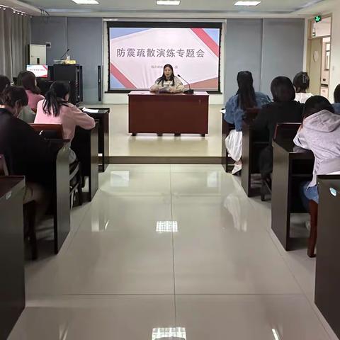 防震减灾，安全常在—临沂商城实验学校幼儿园安全疏散演练活动