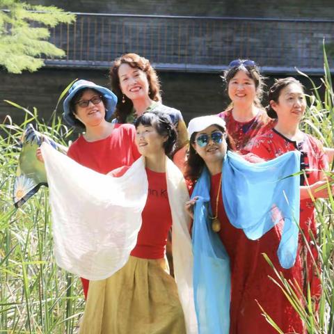 开心快乐的晚年生活