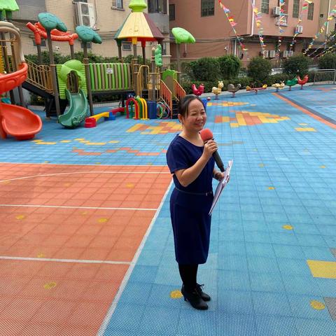 阳光早操 快乐成长     ——                                   智博幼儿园早操检查