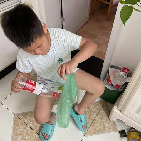 绿色出行，垃圾分类，我践行