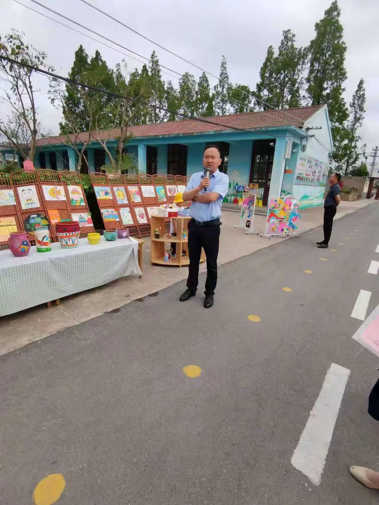 简篇-【新教育·构建理想课堂】让儿童回归自然,让自然赋能儿童——凌南幼儿园现场会活动
