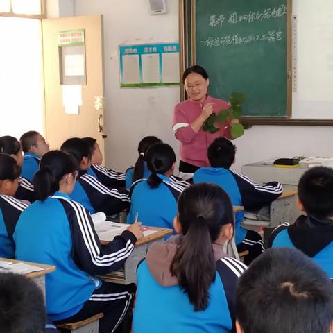 青春在奔跑中绽放(第五季）---涝坡中学2022级6班班级动态管理叙事