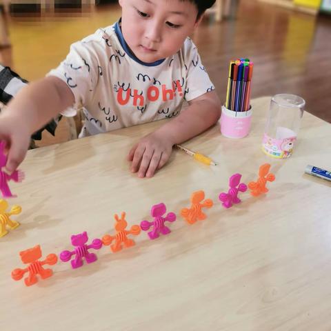高碑店市红黄蓝幼儿园—思维数学延时班作品展
