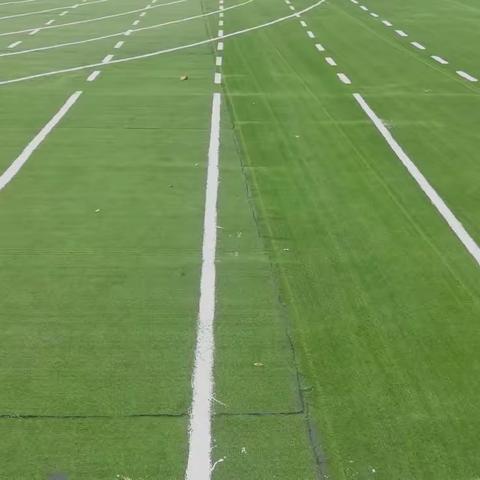 操场修缮 扮靓校园 完善设施 确保安全