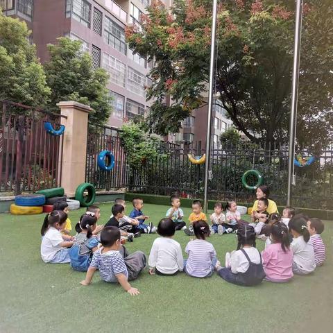 海心沙幼儿园小二班🌈“新学期，新开始”爱上幼儿园✌