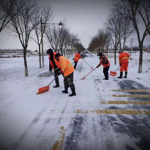 咸阳市公路局打响新年干线公路除雪保畅“第一战”