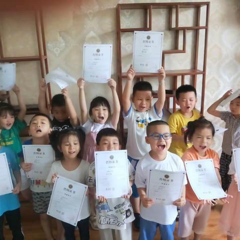 神墨练字英蓝幼儿园2021春季妙笔娃娃①班结业了🎈🎈🎈