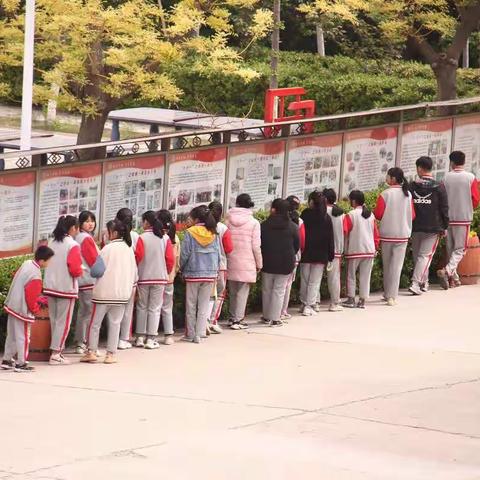 校园文化长廊——师生的精神家园