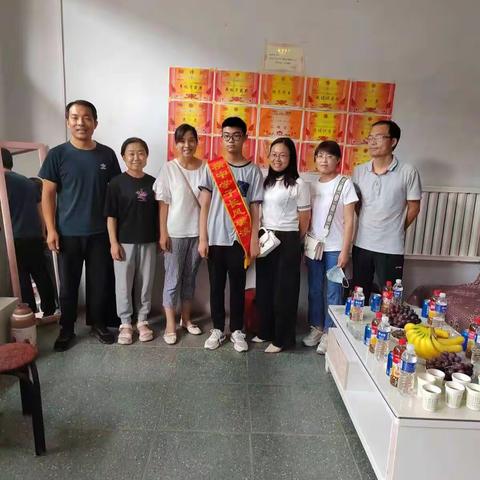 爱心助学行， 温暖再出发——横中资助品学兼优学生纪实