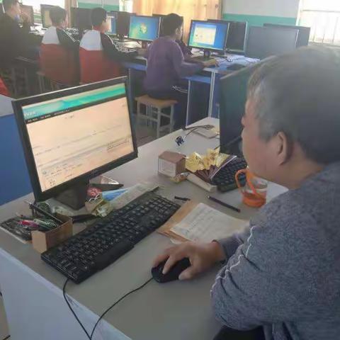十二中信息学科教师观摩优质课活动