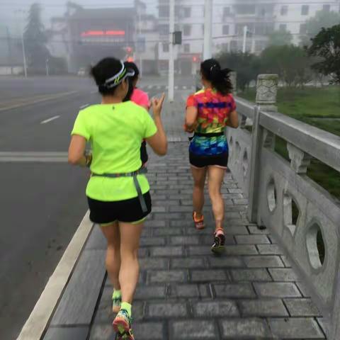 逐梦宜马，美丽奔跑——诗画跑友例行约跑 每时每刻都美😃😃