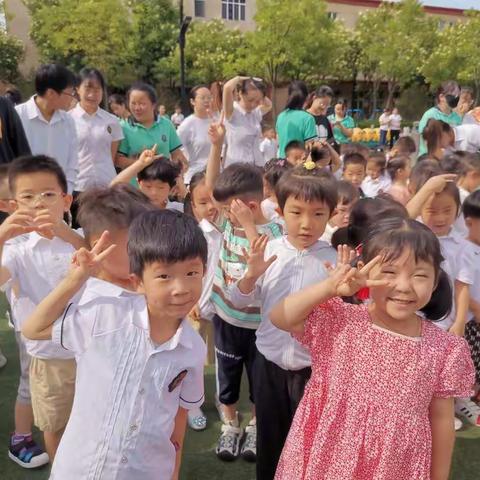 新起点，新方向，我们共同在阳光下成长❤️