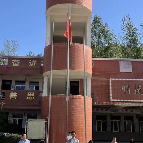 一朝沫杏雨，终身感师恩——毛堂乡大庙小学“拜师礼”活动掠影