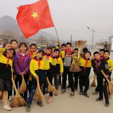 从我做起，为魅力龙虎做贡献——石泊小学学雷锋活动纪实