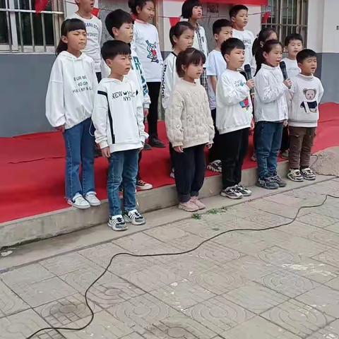 常庄小学爱国主义诗歌朗诵比赛