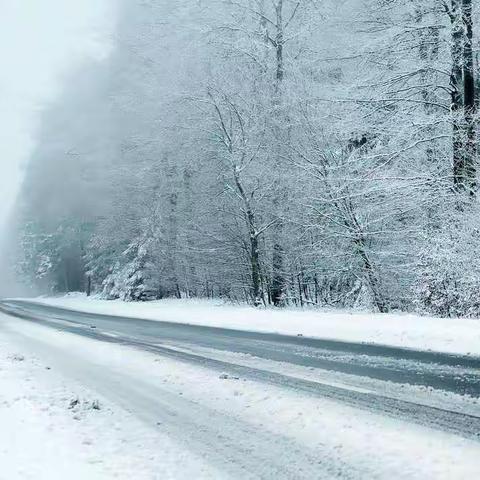 毛主席诗词：《沁园春  雪》