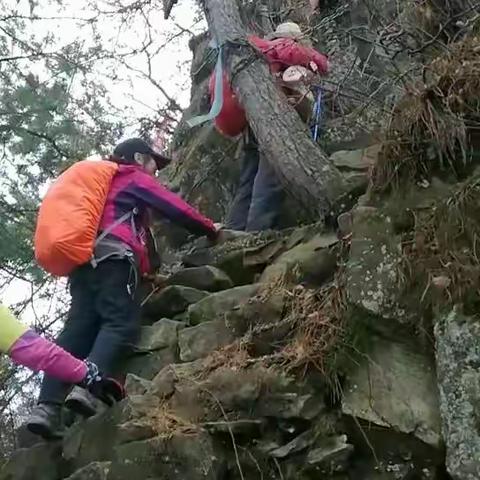 太平峪，三桥峪，老碗沟，万花山。穿越紫格峪