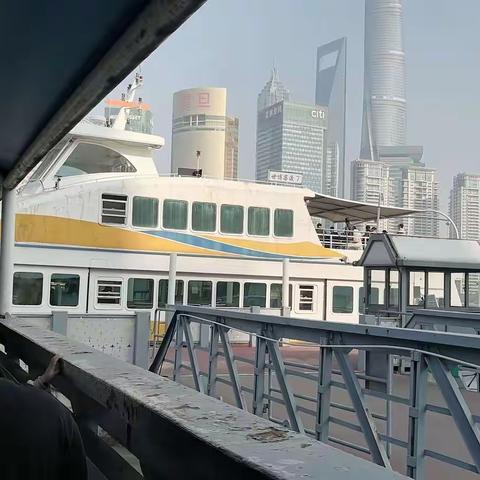 轮渡黄浦