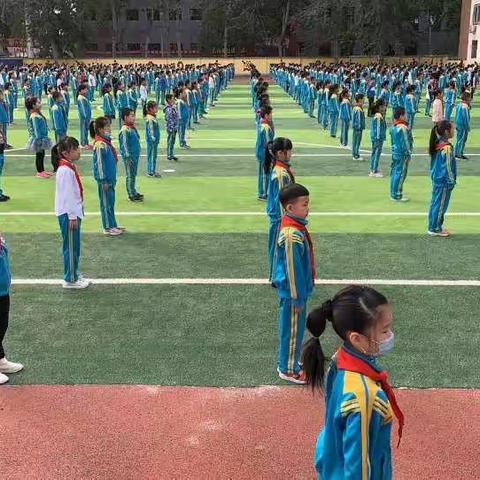 触摸温馨  感受成长